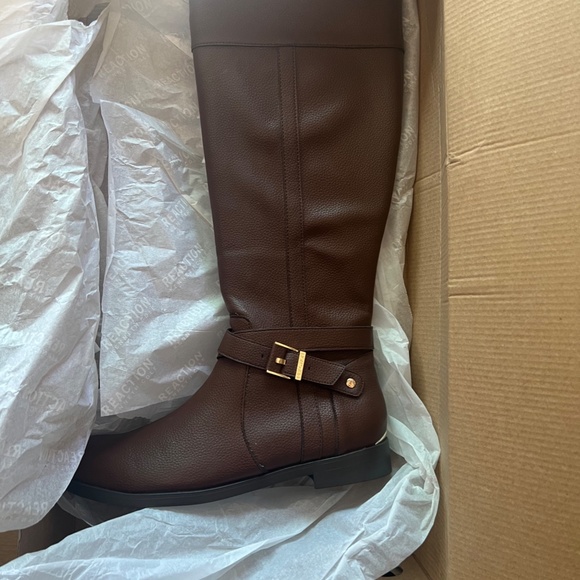 Kenneth Cole "Reaction" mid-calf bootie (original box) - Picture 3 of 5
